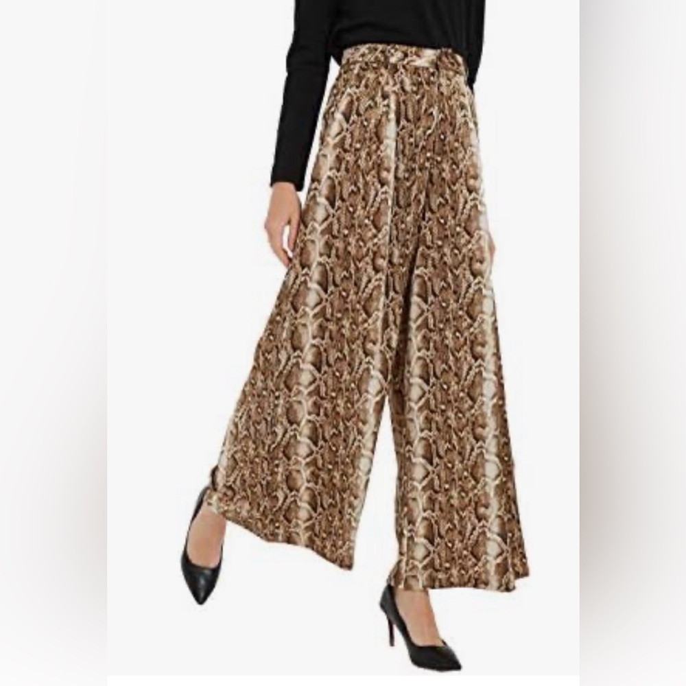 Tronjori Women’s Wide Leg Trousers